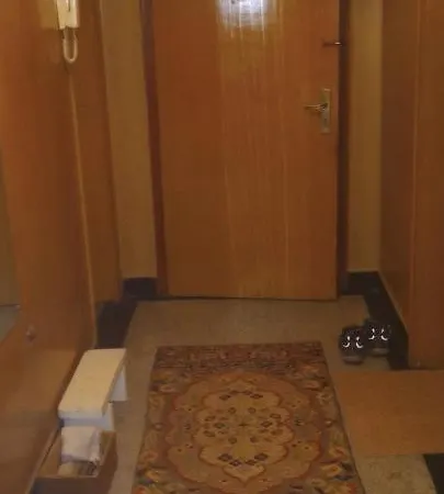 Chayka Sea Garden- Entire Flat Or Spacious Private Or 3-bed Dorm- Big Balcony Apartment Varna